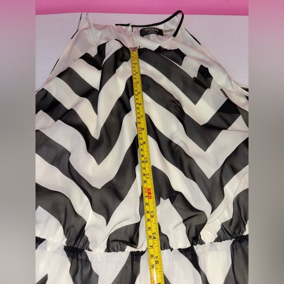 Guess Sleeveless Black and White Dress - Picture 10 of 10